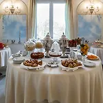 酒店 Franceschi 马尔米堡